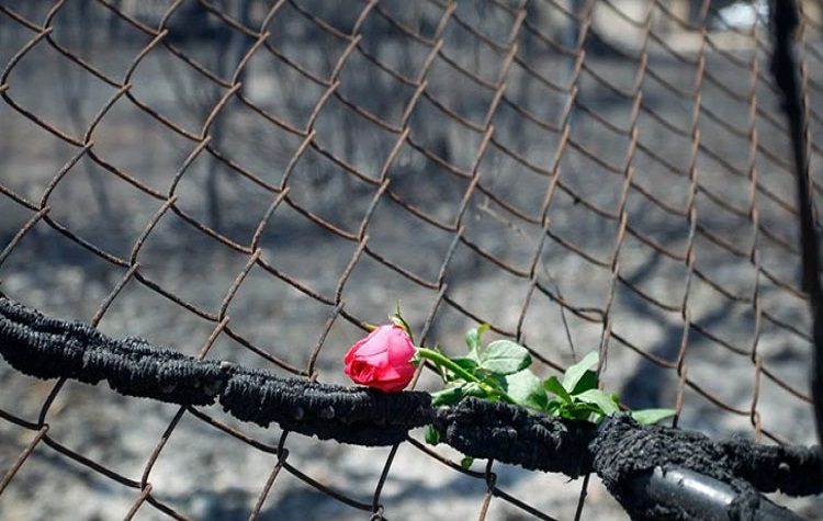Επετειακές εκδηλώσεις στη μνήμη των θυμάτων της φονικής πυρκαγιάς στο Μάτι