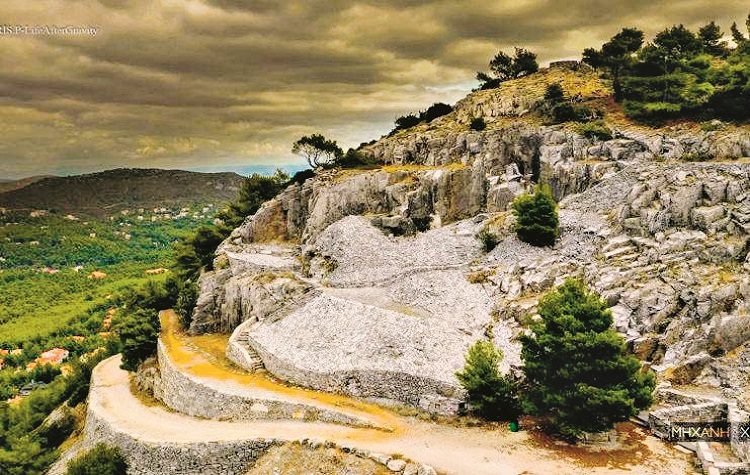 Ξυπνάνε τον λατομικό εφιάλτη στο Πεντελικό Όρος