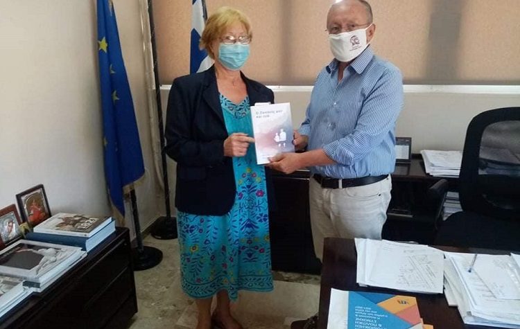 Το πρώτο της παιδικό διήγημα δώρισε η συγγραφέας Ελ. Παπαγεωργίου στον Στ. Τσίρκα