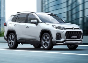 Το Across έφθασε στις εκθέσεις της Suzuki