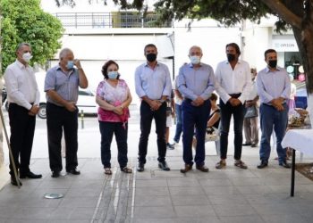 Το Μαρούσι γιόρτασε τη Μεταμόρφωση του Σωτήρος στην πλατεία Αγίας Λαύρας (Εικόνες)