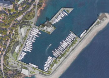 Ενισχύονται τα υδατοφράγματα και οι φυτεύσεις στη Μαρίνα Βουλιαγμένης