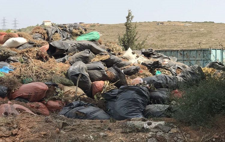 Λαϊκή Συσπείρωση Πεντέλης: Καταγγελία για απόθεση μπάζων & εύφλεκτων υλικών σε εκτάσεις του Δήμου