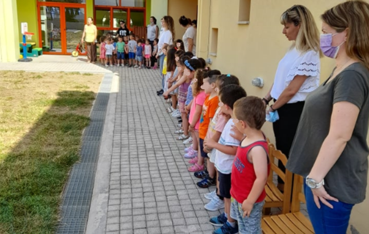 Γονείς ΠΑΙΣΔΑΠ: «Να μην γίνει καμία απόλυση ή μετακίνηση εργαζομένου»