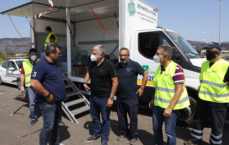 Εξασφαλίστηκαν και ξεκινάει η προσφορά 2.000 επιπλέον γευμάτων σε πυρόπληκτους