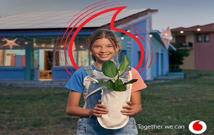 Vodafone Green Giga Network: Το πράσινο δίκτυο παίρνει ενέργεια από τον ήλιο στην Αμμουλιανή