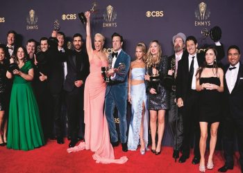 Βραβεία EMMY 2021: To «στέμμα» στο Netfilx