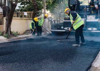 «Άναψε πράσινο» για ασφαλτοστρώσεις ύψους 6,6 εκατ. ευρώ από τον Δήμο