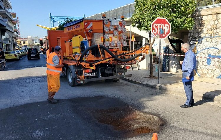 Αυτοψίες Αμπατζόγλου σε επισκευές οδοστρώματος ανά το Μαρούσι