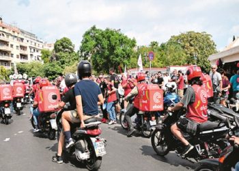 Διανομείς: Ζητείται σεβασμός