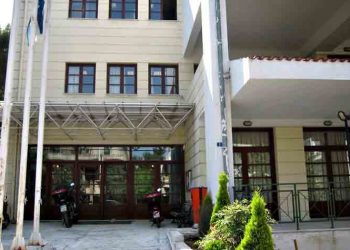 «Ακατανόητη η απουσία της αντιπολίτευσης σε μία συνεδρίαση αφιερωμένη στον Μ. Θεοδωράκη»