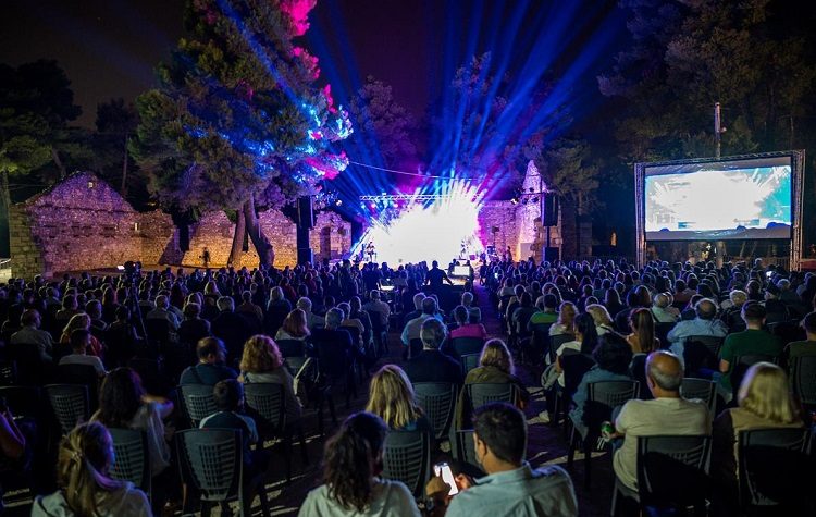 «Διονύσια 2021»: Μια «διέξοδος» πολιτισμού και ψυχαγωγίας για χιλιάδες πολίτες