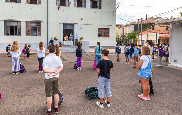 Γ. Θωμάκος στον αγιασμό: «Θερμές ευχές για μια καλύτερη από τις προηγούμενες, σχολική χρονιά»