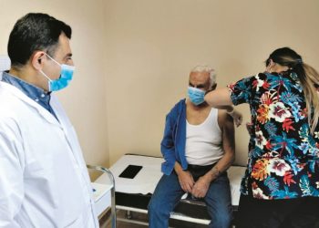 Εμβολιασμοί:«Στροφή» στην 3η δόση