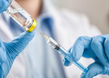 Εμβολιασμός στο σπίτι κατά του κορωνοϊού από τον Δήμο