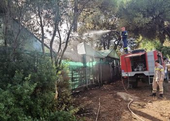 Απολογισμός επιχείρησης κατάσβεσης των πυρκαγιών στη Νέα Μάκρη