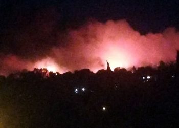 Χωρίς ενεργό μέτωπο η φωτιά στη Ν. Μάκρη - Σε εξέλιξη έρευνες για τα αίτια της πυρκαγιάς