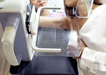 Πρωτοβουλία πρόληψης του Δήμου με μαστογραφίες για άπορες και ανασφάλιστες γυναίκες