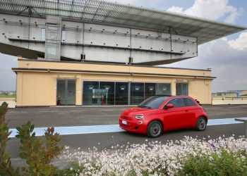 Η οικογένεια Fiat (500) RED διαθέσιμη στην Ελλάδα: Με ξεχωριστό στιλ και για καλό σκοπό