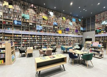 PUBLIC: Μοναδική εμπειρία και στη Μεγαλόνησο