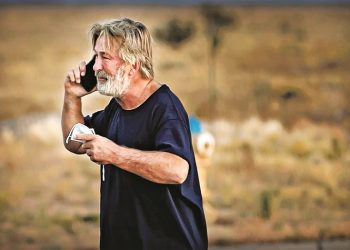 Άλεκ Μπάλντουιν: Σοκ, θλίψη, έρευνα