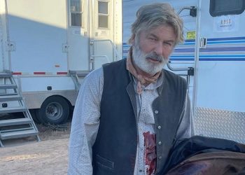 Άλεκ Μπάλντουιν: Πυροβόλησε και σκότωσε 42χρονη στα γυρίσματα της ταινίας «Rust»!