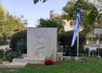 Λιτή και συγκινητική η τελετή μνήμης για τους 145 πεσόντες Έλληνες Αιγυπτιώτες