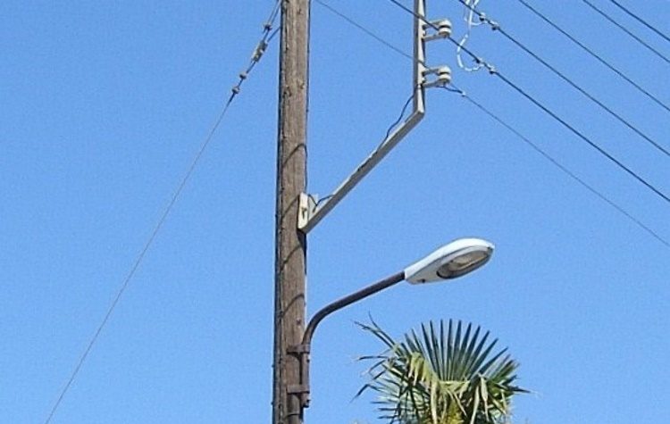 Ο Δήμος πιέζει ΔΕΗ και ΔΕΔΔΗΕ να αποκαταστήσει τα προβλήματα στο δίκτυο