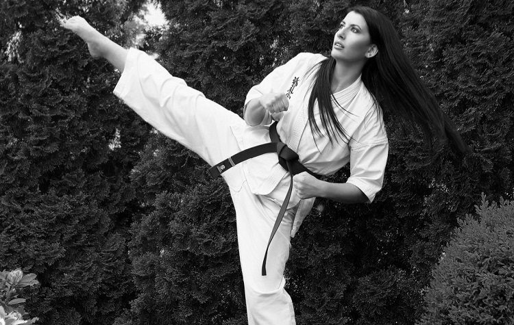 Ξεκινούν δωρεάν μαθήματα αυτοπροστασίας για γυναίκες