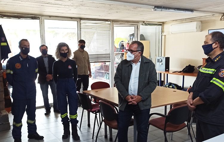 Στον 9ο Πυροσβεστικό Σταθμό Αθηνών στο Μαρούσι ο Γιώργος Κουμουτσάκος