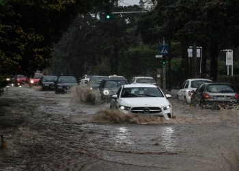 #ΕΝΩΜΕΝΟ ΜΑΡΟΥΣΙ: «Κύριε Αμπατζόγλου ξυπνήστε και συντονίστε την πολιτική προστασία»