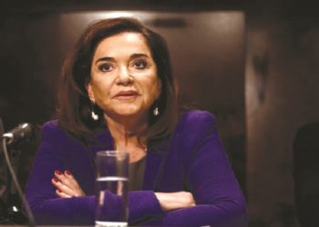 Ντόρα Μπακογιάννη: Θάρρος και δύναμη