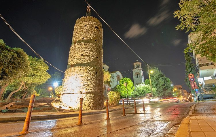 Ο Δήμος Παλλήνης «ρίχνει φως» και αναδεικνύει τα μνημεία της πόλης του