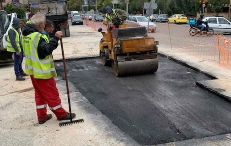 Στην κυκλοφορία ξανά η οδός Παπανικολή - Αποκαταστάθηκε το πρόβλημα (Εικόνες)