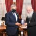 Βράβευση Πατούλη από τον αρχιεπίσκοπο Ιερώνυμο με το μετάλλιο της Εκκλησίας της Ελλάδος