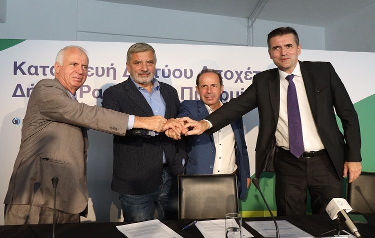 Υπογράφηκε η σύμβαση για τo δίκτυο αποχέτευσης Ραφήνας – Πικερμίου