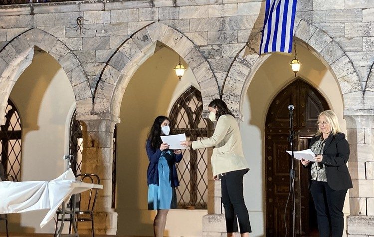 Με λαμπρότητα πραγματοποιήθηκε η βράβευση των επιτυχόντων μαθητών του Δήμου στην Τριτοβάθμια Εκπαίδευση