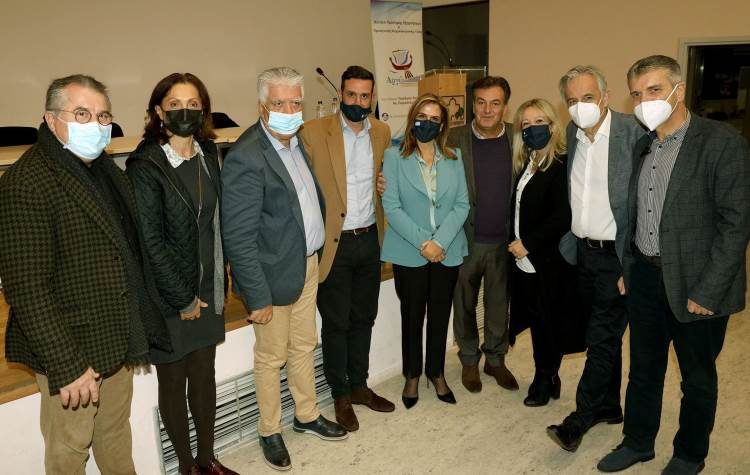 Επίκαιρη εκδήλωση για τους νέους με σημαντικές παρουσίες (Εικόνες)