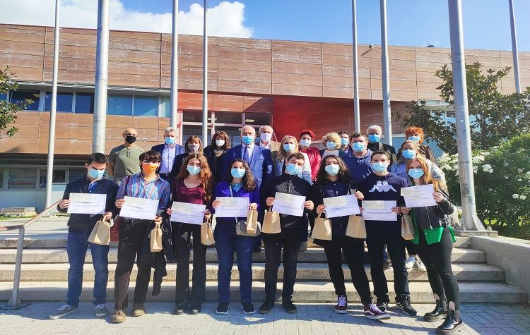 Χρηματικά βραβεία στους αριστούχους μαθητές του Δήμου Παλλήνης