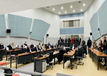 To Δημοτικό Συμβούλιο Παλλήνης ενωμένο στη μάχη κατά της πανδημίας και υπέρ του εμβολιασμού