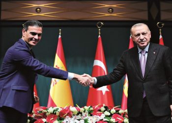 Ισπανία - Τουρκία: «Απομόνωση» στα… λόγια