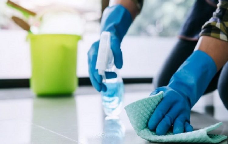 Στο προσκήνιο η καθαριότητα στα σχολεία του Δήμου