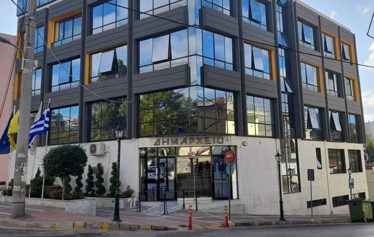 Ο Δήμος δίπλα στους συμβασιούχους υπαλλήλους