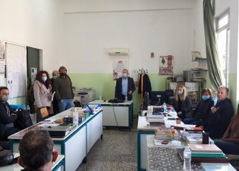 Περιοδεία Θ. Παφίλη στη Νέα Φιλαδέλφεια για τα σχολικά κτήρια