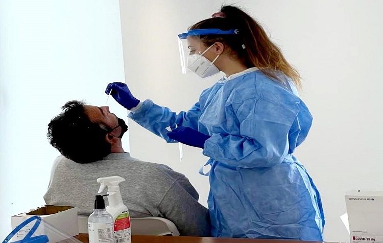 Δωρεάν rapid τεστ καθημερινά στη Γλυφάδα