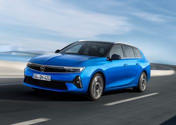 Πρακτικό, Κομψό, Σπορ και Ευρύχωρο: Το Νέο Opel Astra Sports Tourer (Βίντεο)