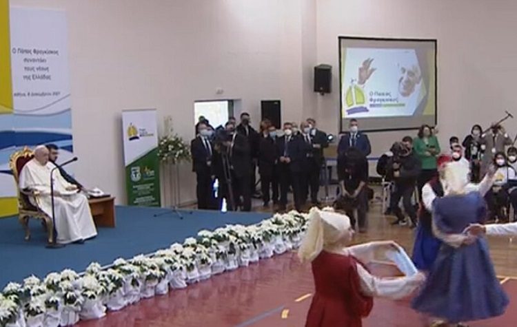 Στις Ουρσουλίνες ο Πάπας, χάος στους δρόμους των βορείων προαστίων