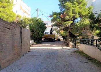 Κατασκευάστηκε ο αγωγός της αποχέτευσης στην οδό Δελφών στα Μελίσσια