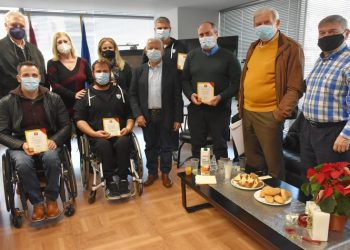 Νέα Σμύρνη: Βράβευση των αθλητών Παναγιώτη Τριανταφύλλου και Στέφανο Διαμαντή