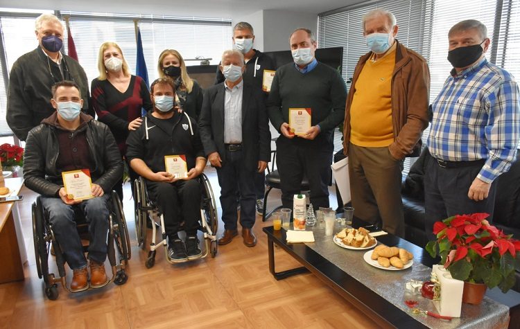 Νέα Σμύρνη: Βράβευση των αθλητών Παναγιώτη Τριανταφύλλου και Στέφανο Διαμαντή